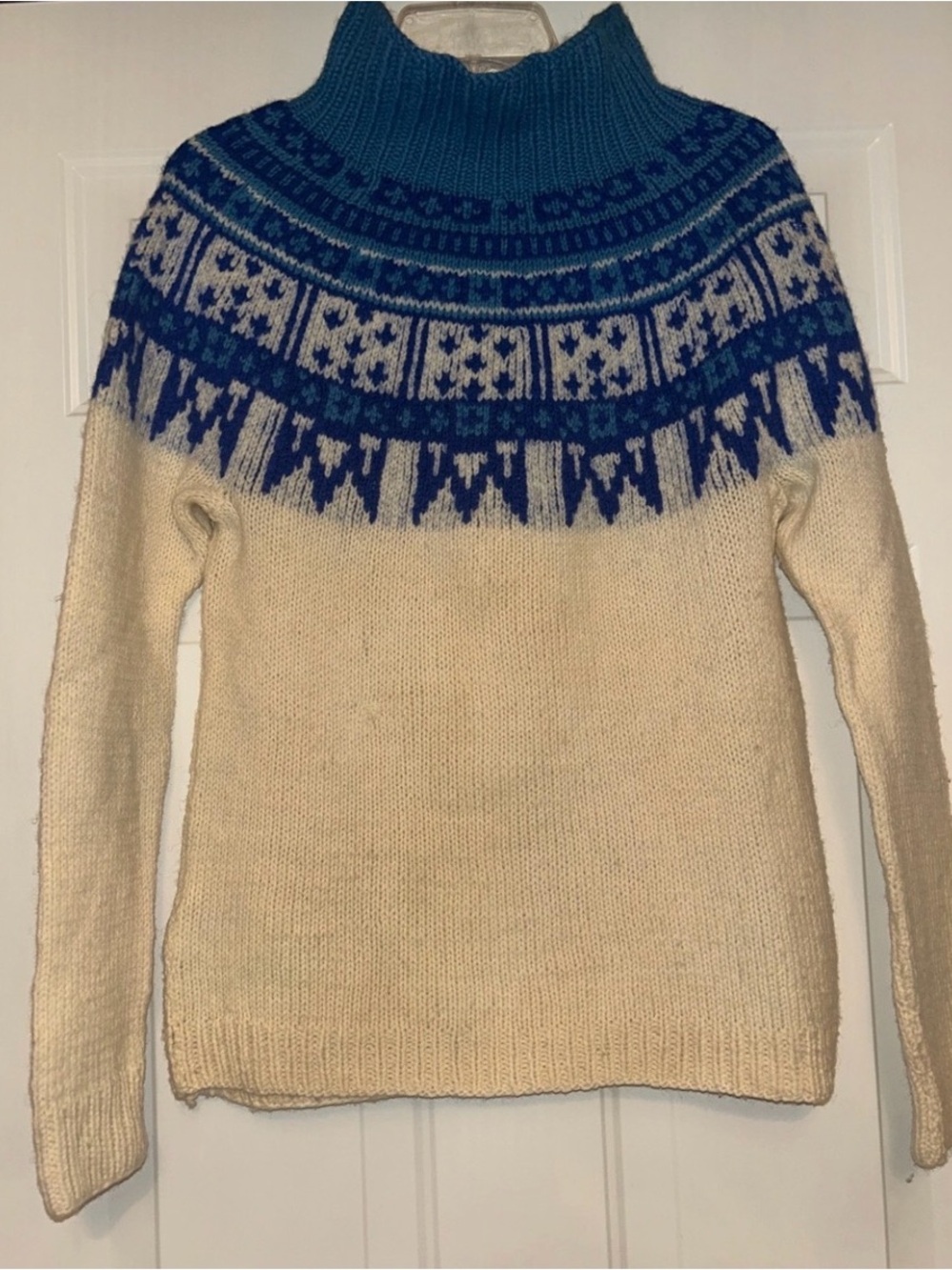 Nordic Yoke Fair Isle Handmade Women's Sweater S/M Cream Blue Vintage Wool Ski